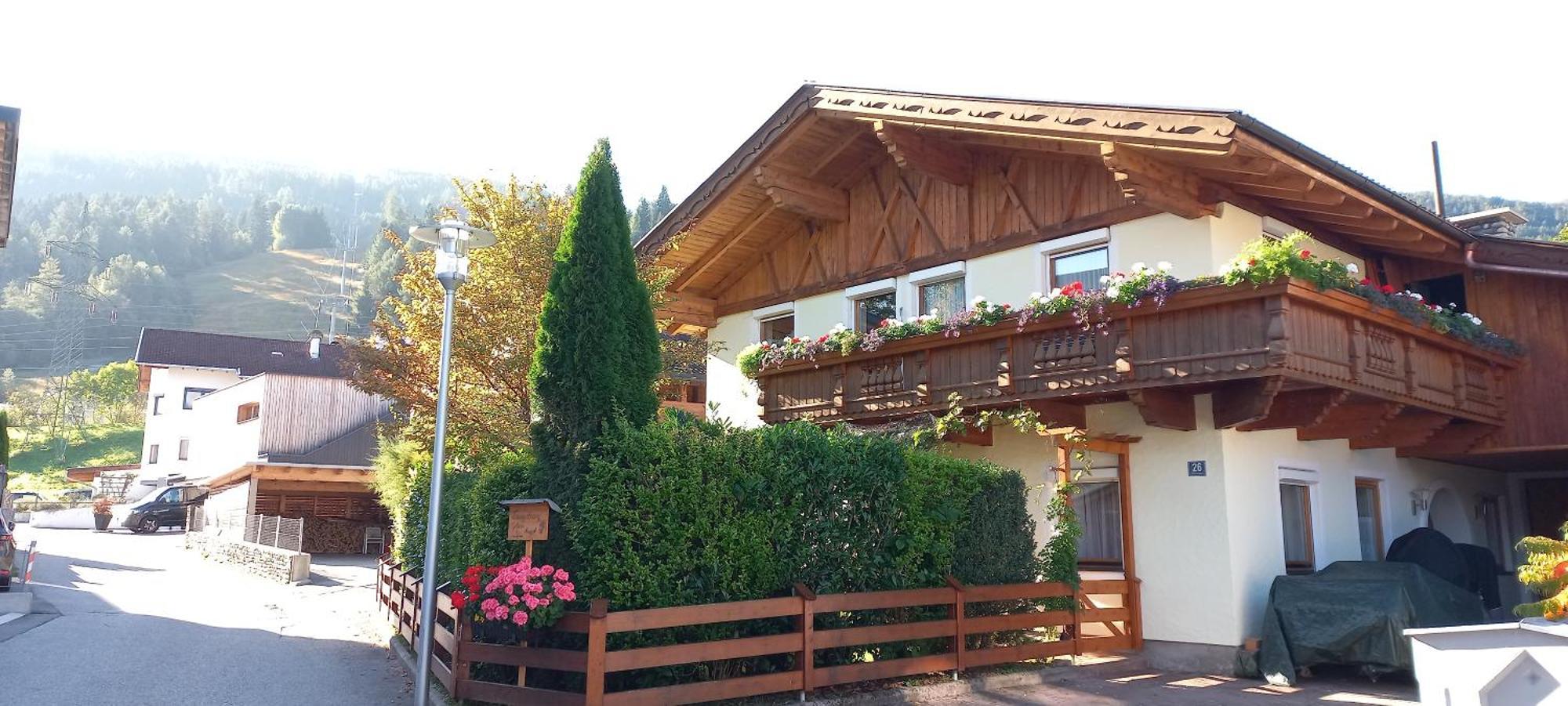 Ferienwohnung Goetzner Auszeit Innsbruck Esterno foto